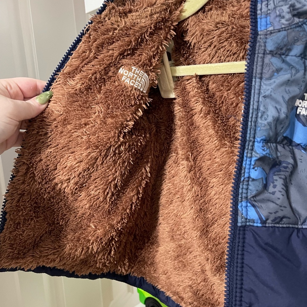 The North Face Reversible Coat - Picture 3 of 6